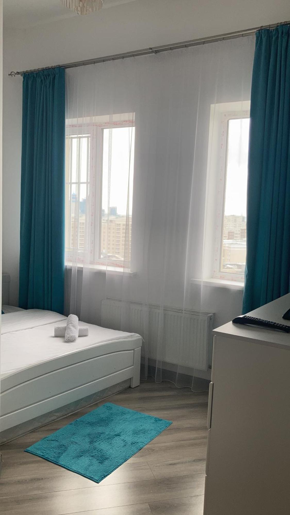 Уютная Квартира С Террасой В Сердце Столицы Apartment Taldykol ภายนอก รูปภาพ